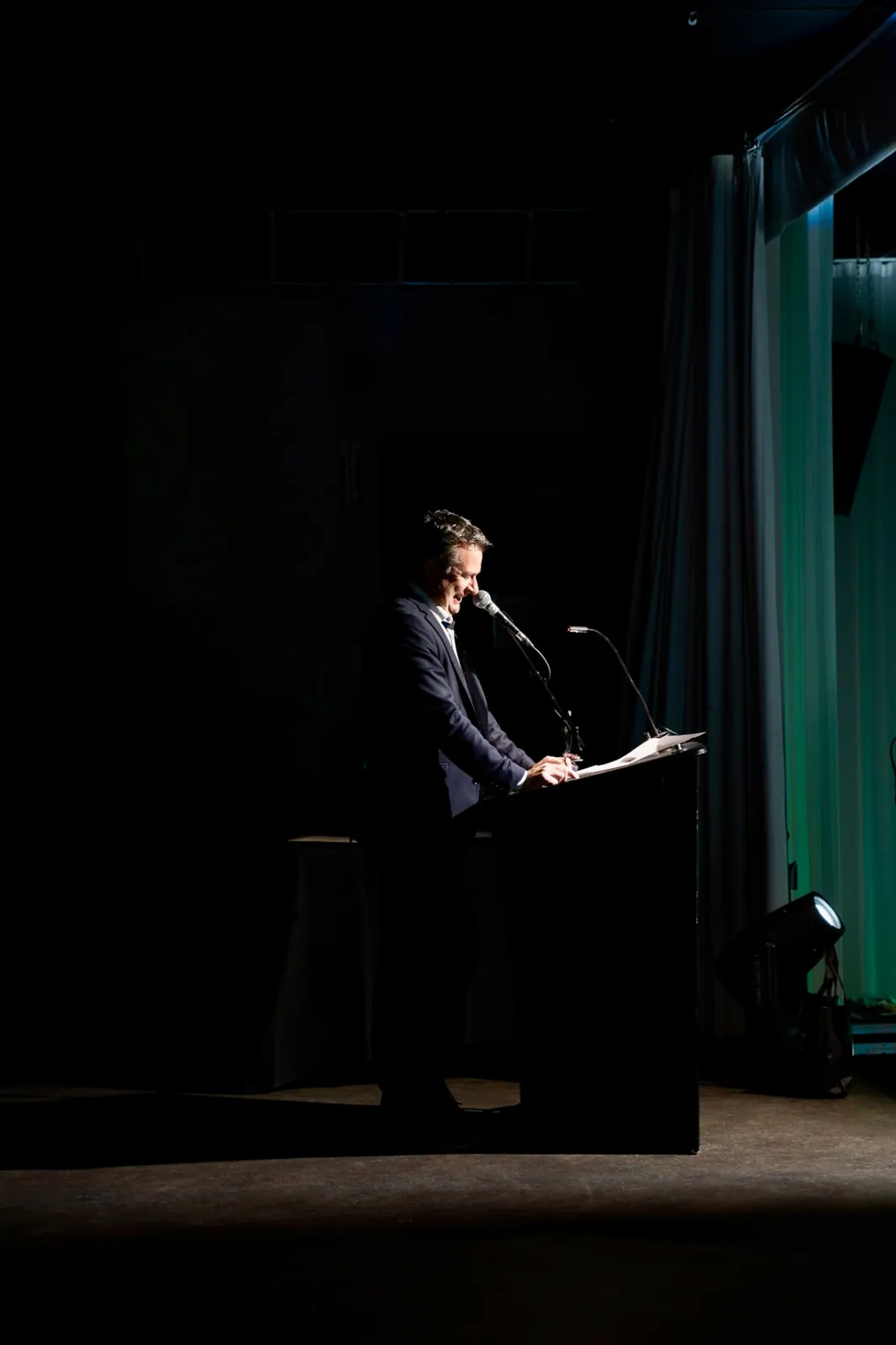Allocution au lutrin pendant la soirée d'équipe de BVA CPA