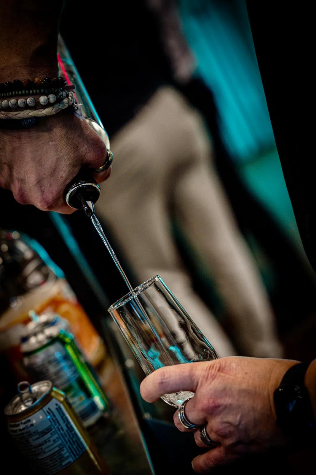 Service au bar pendant le 5 à 7 d'équipe de BVA CPA